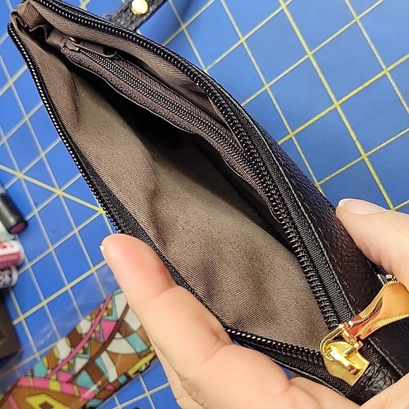 Black Textured 8" x 4.5" x 0.5" Wristlet with Gold Accents - Picture 6 of 8